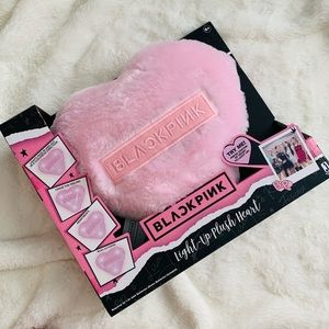 BLACKPINK Light up Heart Pillow 🖤💗